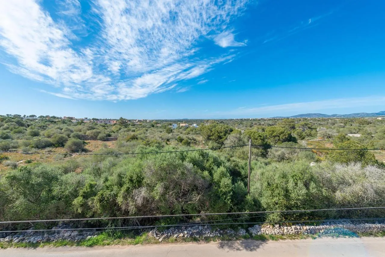Garlanda 1 Villa Cala Llombards 0*,  Spain