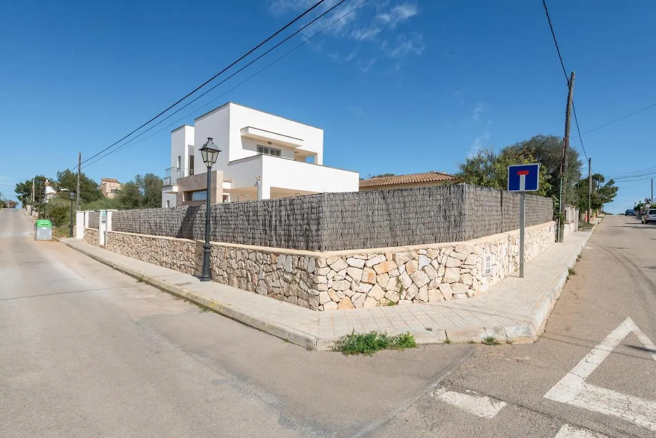 Garlanda 1 Vila Cala Llombards Villa