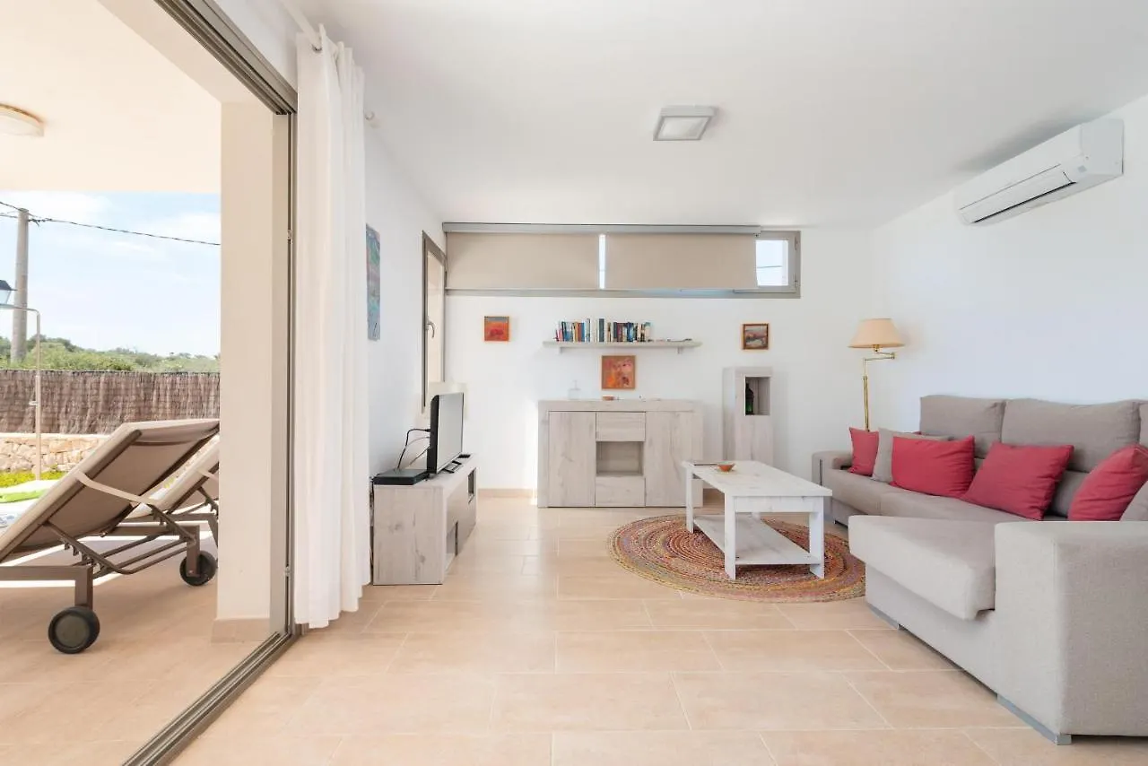 Garlanda 1 Villa Cala Llombards Spain